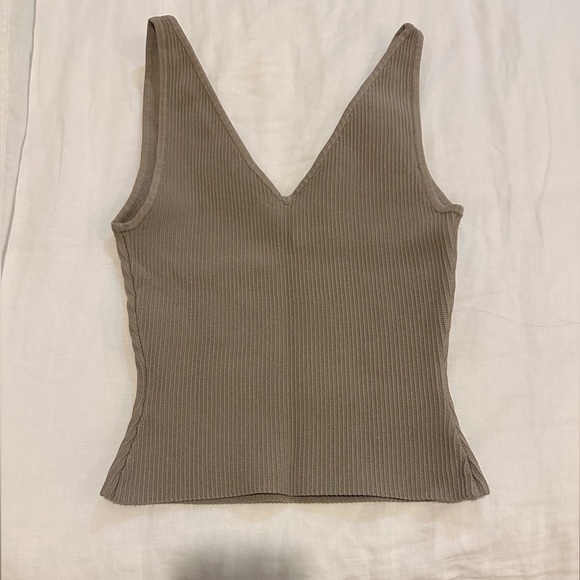 Aritzia Tops - Aritzia Babaton Sculpt Knit Double V Tank. Barely worn.